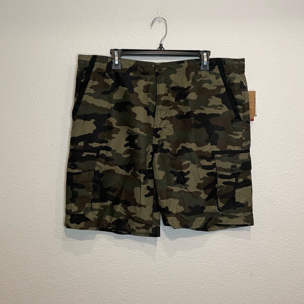 🆕 NWT MENS burnside green camo hybrid cargo shorts and board shorts
